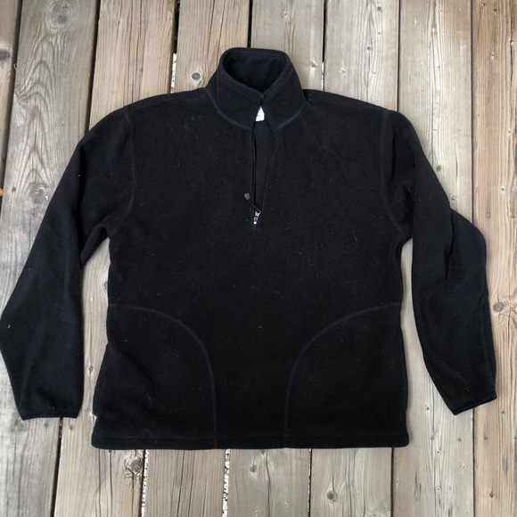 Black fleece sweater size medium, with pockets and 3/4 zip - Picture 1 of 3